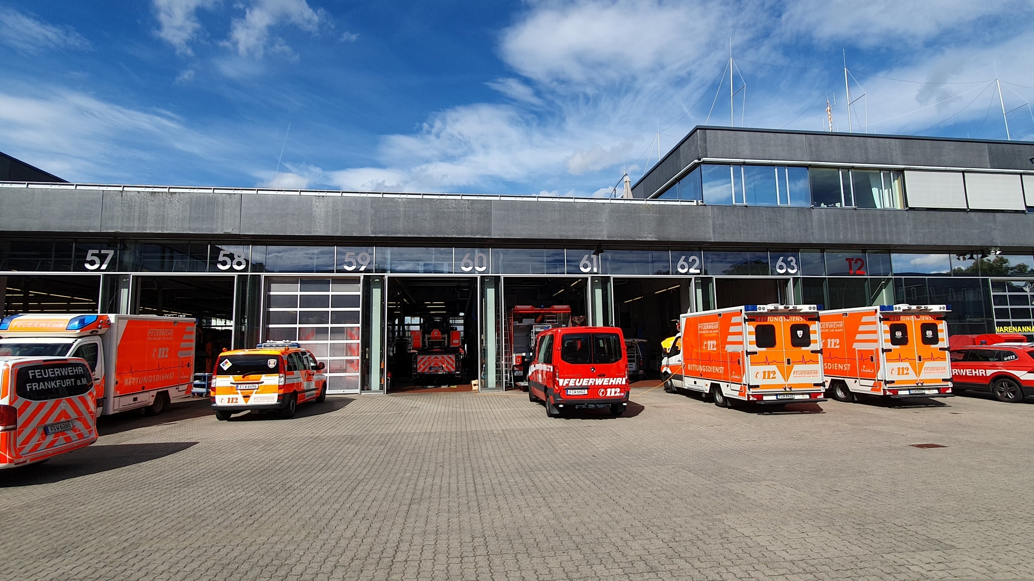 Feuer- und Rettungswache 1 | Brandschutz-, Katastrophenschutz- und Rettungsdienstzentrum (BKRZ) | Foto © BKRZ GmbH & Co. KG
